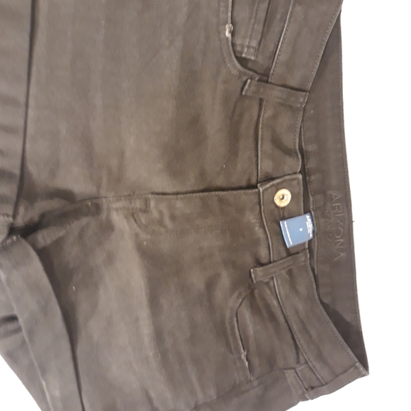 Arizona black jean shorts size 7 **2/$15** - Picture 3 of 4